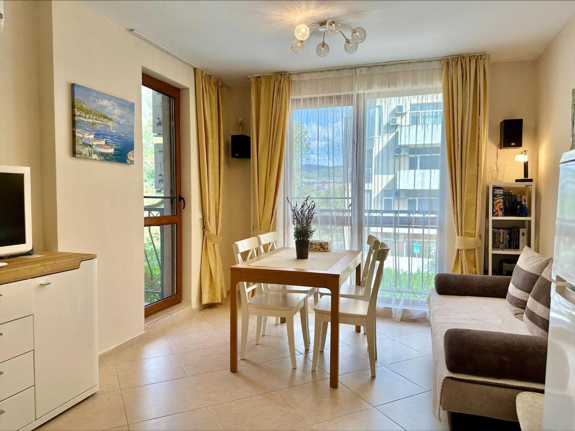 Menada Apartments In Cascadas Sunny Beach Phòng bức ảnh