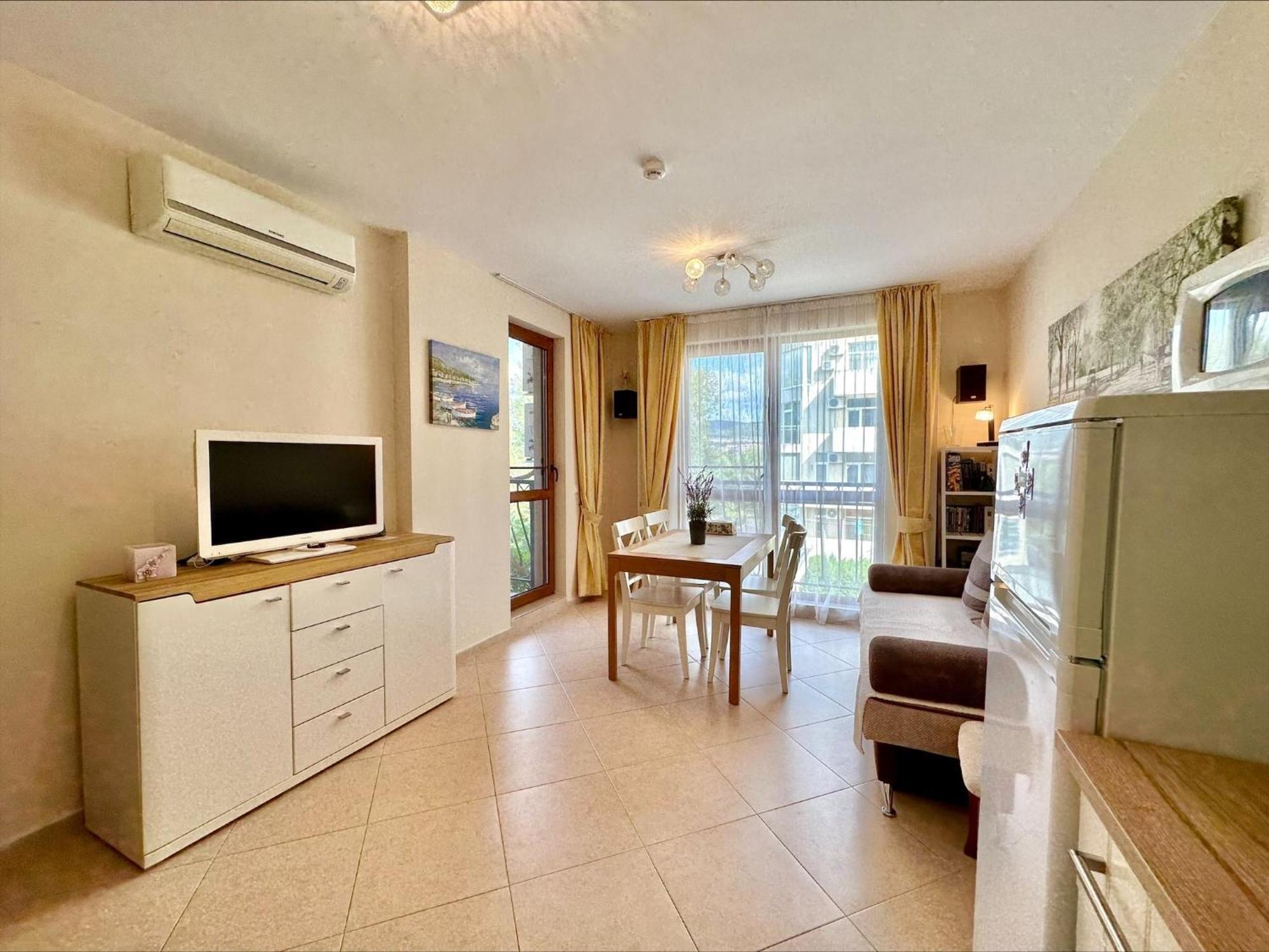 Menada Apartments In Cascadas Sunny Beach Phòng bức ảnh